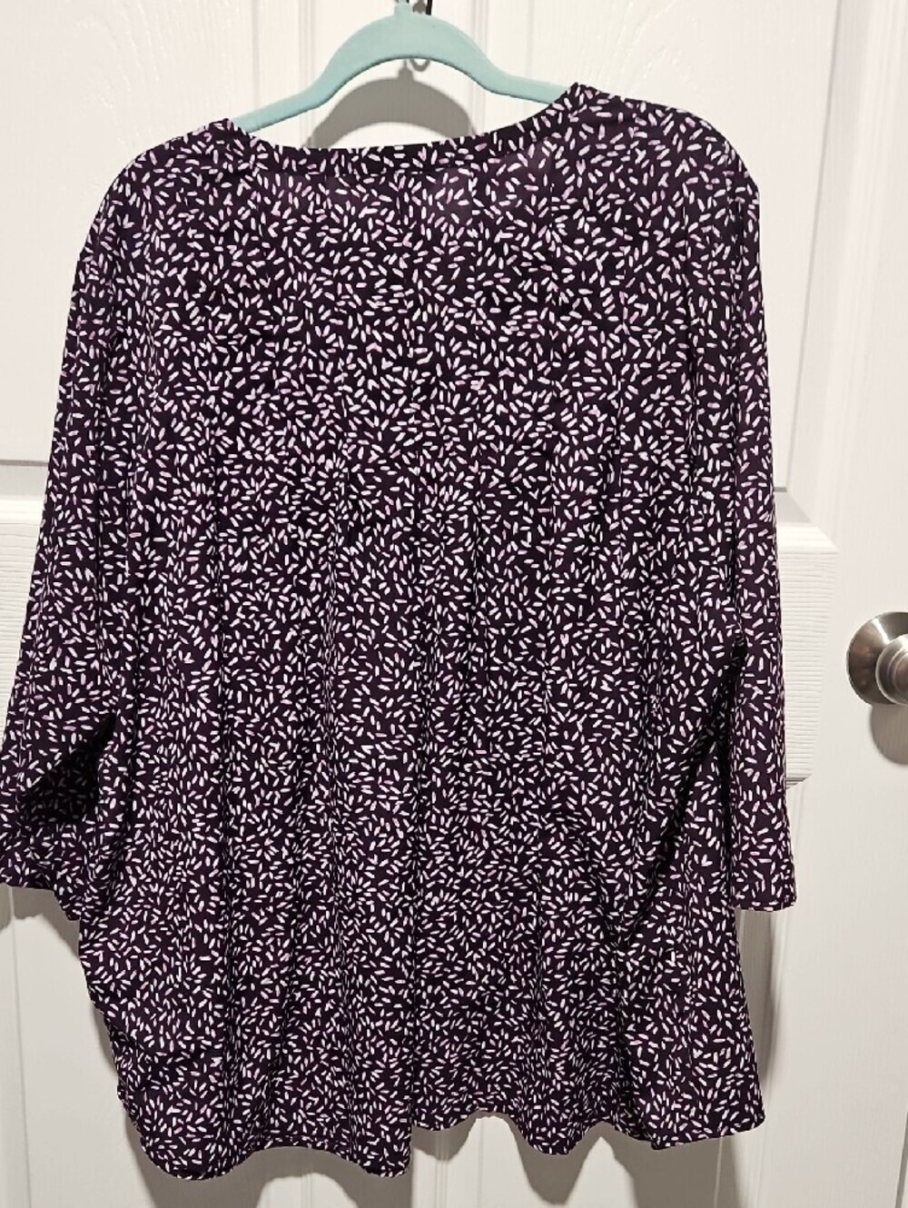 croft & barrow Purple and White Printed V-Neck Tunic Top - Picture 4 of 4